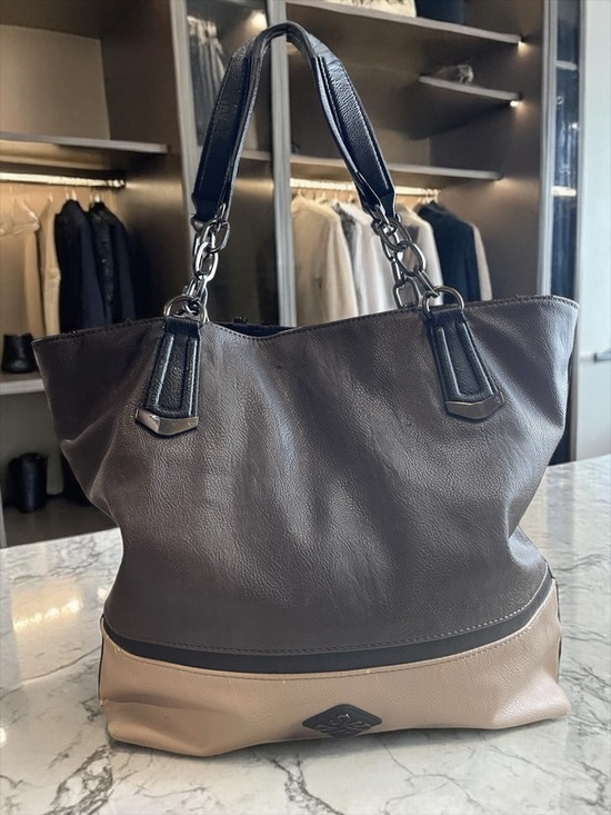 Vera Wang Handbags - Vera Wang Two-Tone Leather Tote in Dark Brown and Beige with Chain-Link Handles